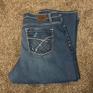 Women’s plus size capris